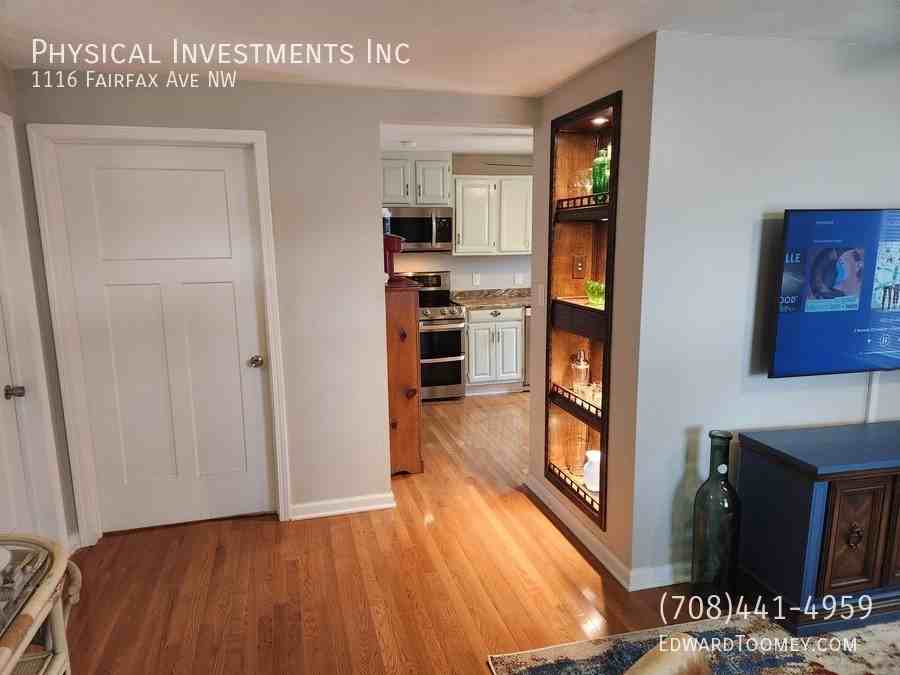 1116 Fairfax Ave Nw - Photo 6 of 17
