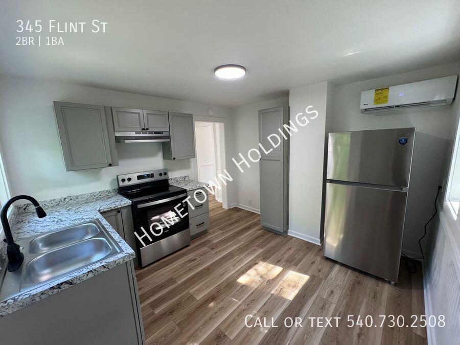 345 Flint St - Photo 4 of 13