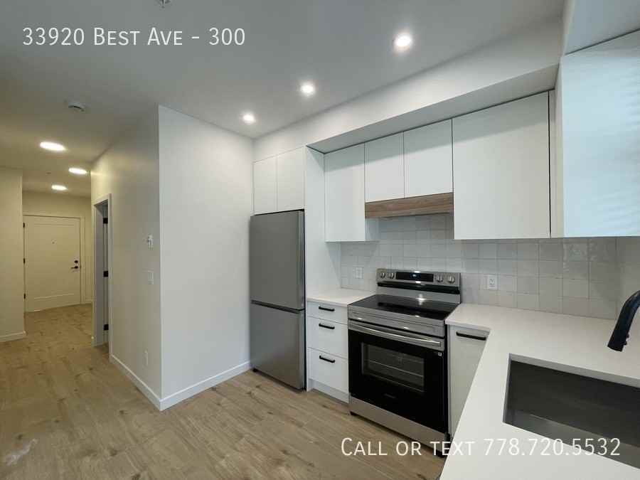 33920 Best Ave #300 - Photo 2 of 17