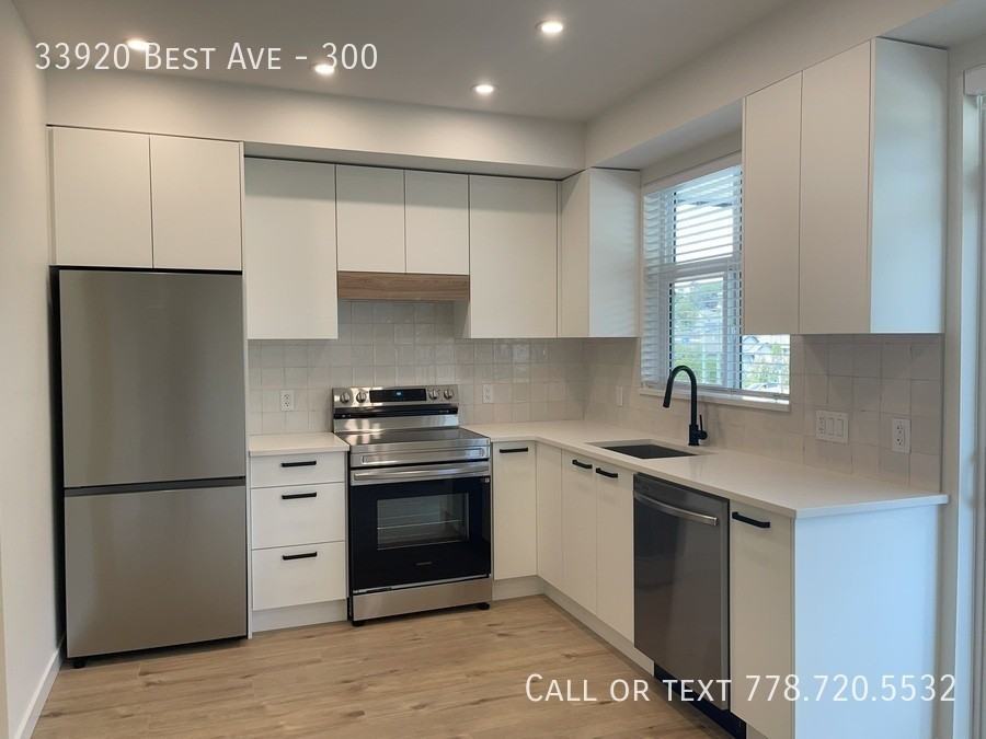 33920 Best Ave #300 - Photo 3 of 17