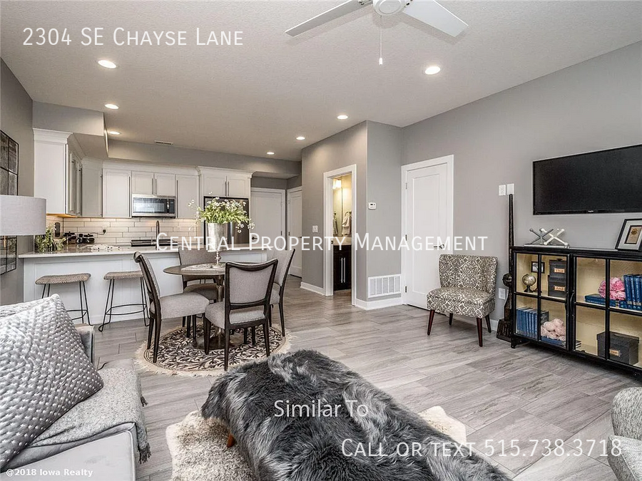 2304 Se Chayse Ln - Photo 3 of 14