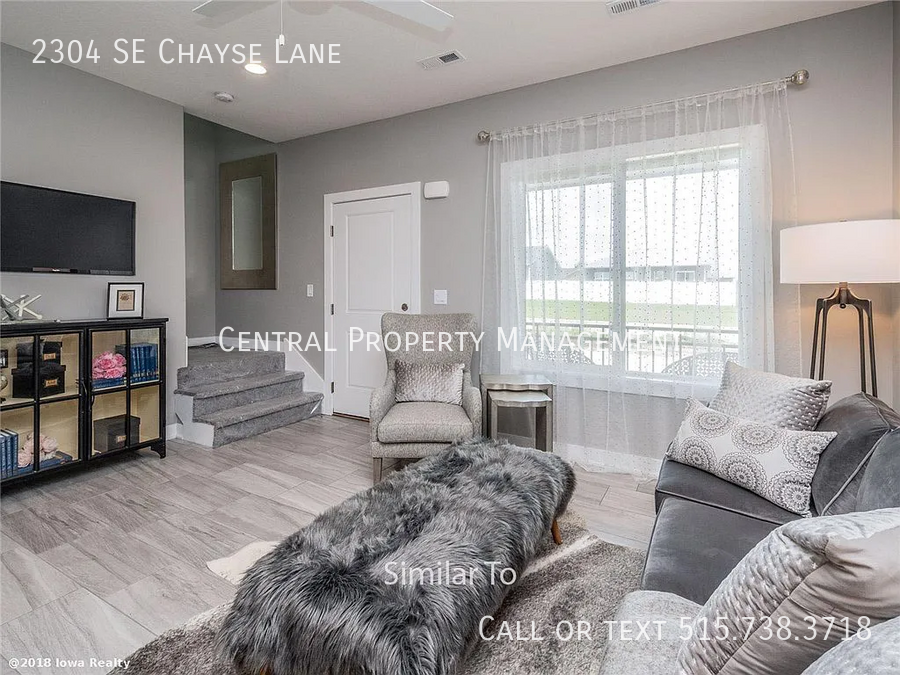 2304 Se Chayse Ln - Photo 4 of 14