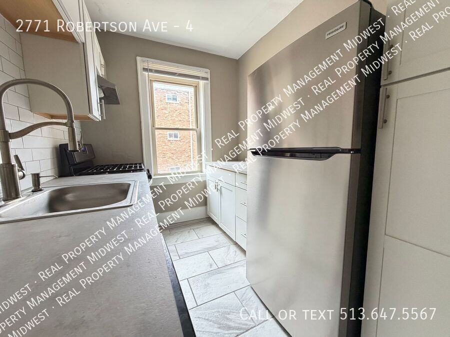2771 Robertson Ave #4 - Photo 2 of 12