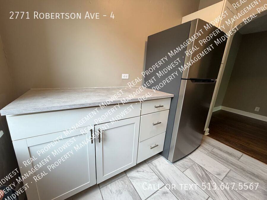 2771 Robertson Ave #4 - Photo 7 of 12