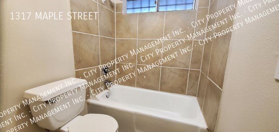1317 S Maple St - Photo 6 of 7