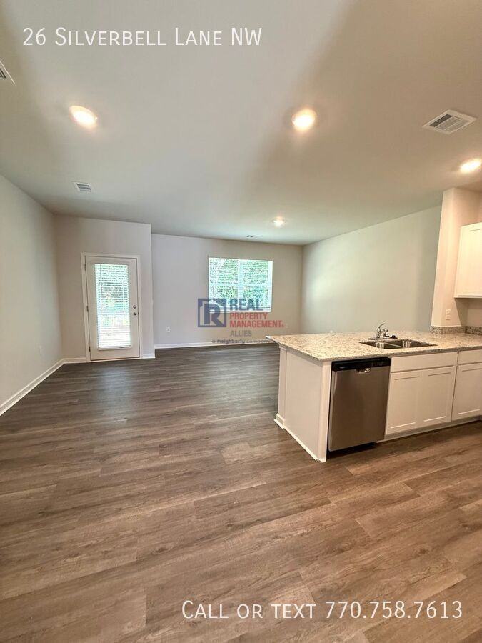 26 Silverbell Ln Nw - Photo 3 of 12