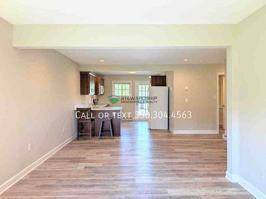 6157 Kemary Ave Sw #B - Photo 3 of 15