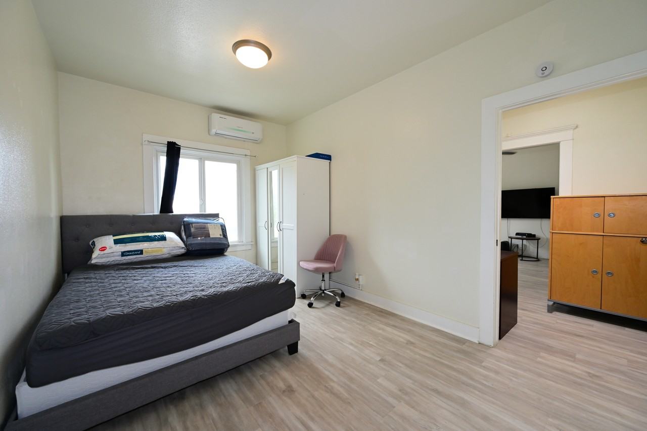 1489 E Colorado Blvd #202 - Photo 7 of 20