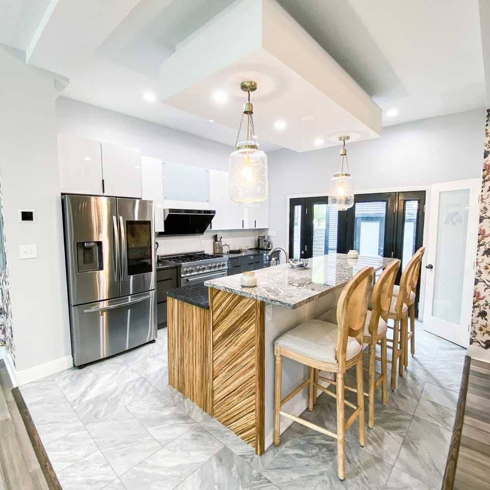 216 38th St #NA - Photo 6 of 26