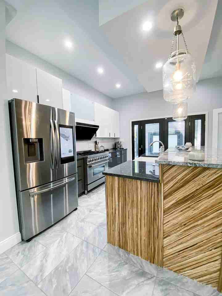 216 38th St #NA - Photo 7 of 26
