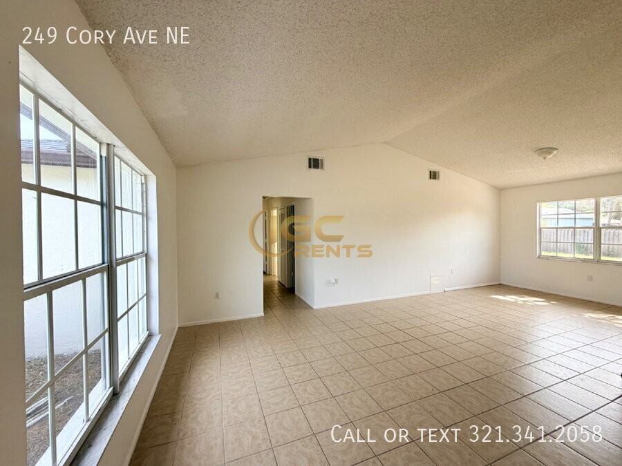 249 Cory Ave Ne - Photo 2 of 15