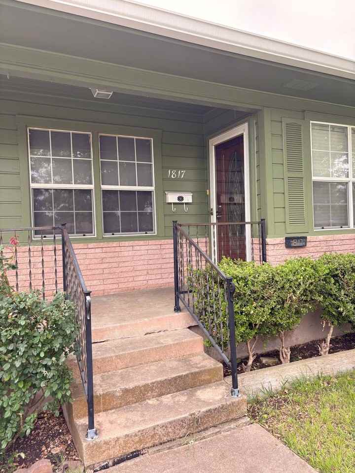 1817 S 45th St - Photo 2 of 16