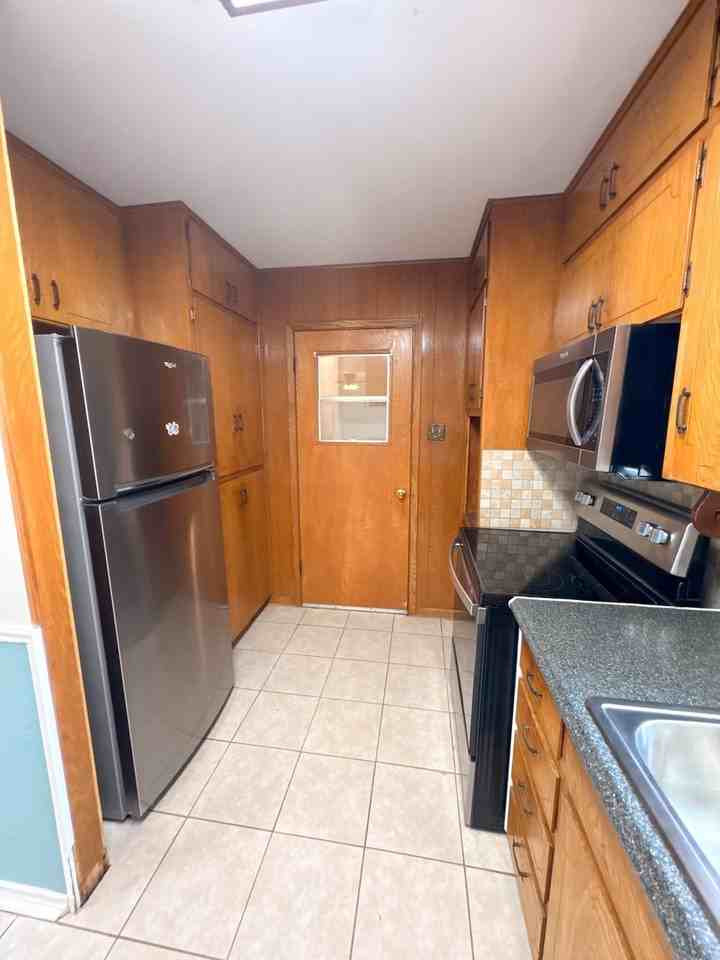 2017 S 13th St - Photo 7 of 16