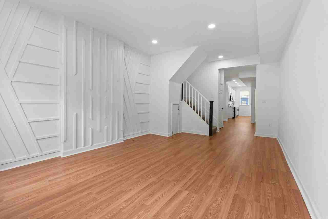 324 E 23rd St - Photo 3 of 24