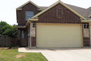featured image of 4903 Villas Dr