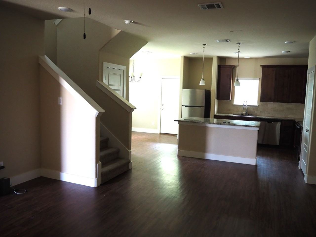 4903 Villas Dr - Photo 7 of 16