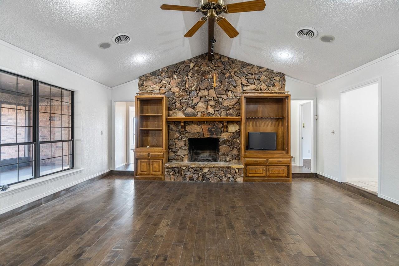 10492 Strittmatter Rd - Photo 2 of 25