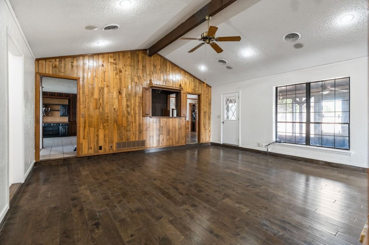 10492 Strittmatter Rd - Photo 3 of 25
