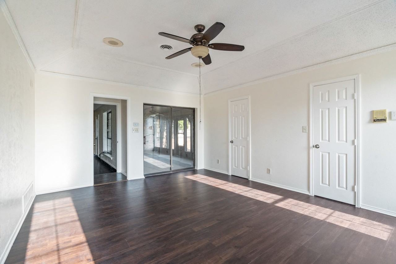 10492 Strittmatter Rd - Photo 4 of 25