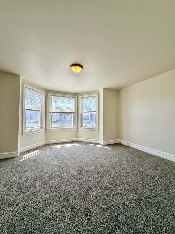 2657 Bonaffon St - Photo 6 of 18