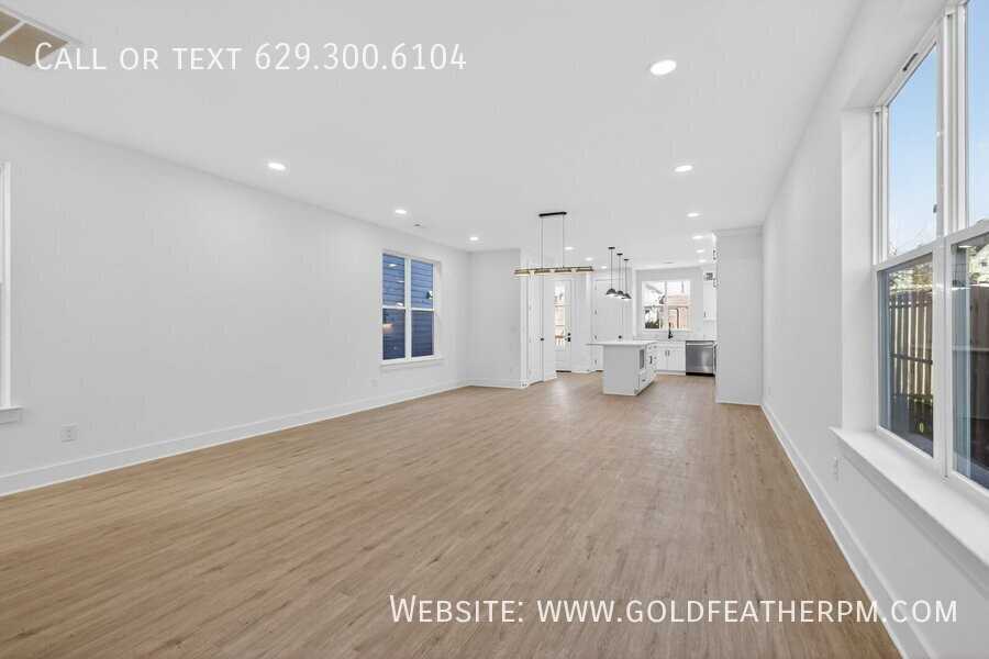 2144 18th Ave N - Photo 7 of 44