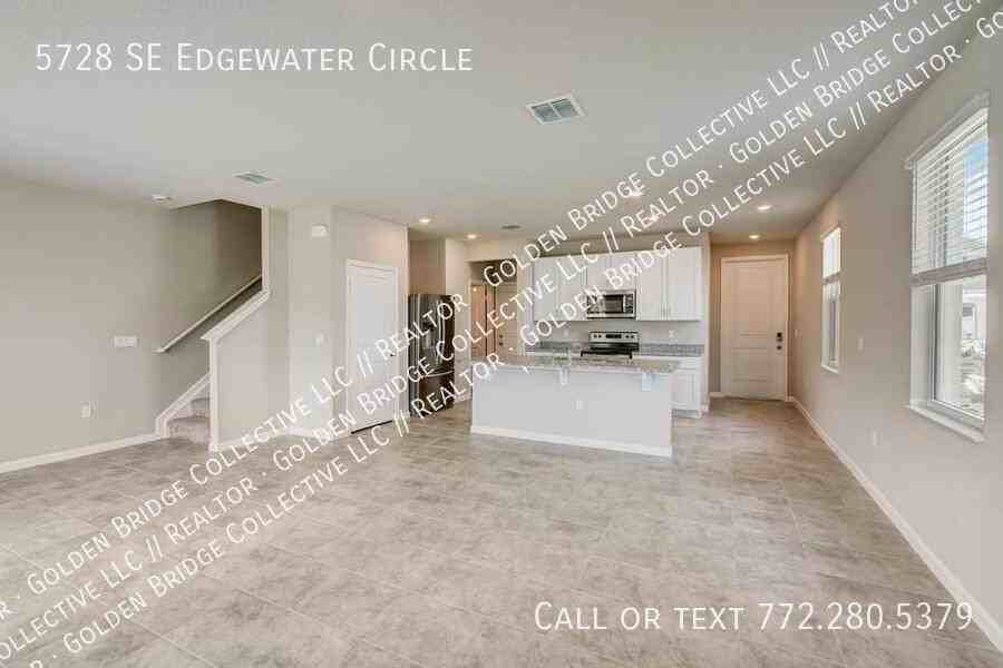 5728 Se Edgewater Cir - Photo 5 of 11