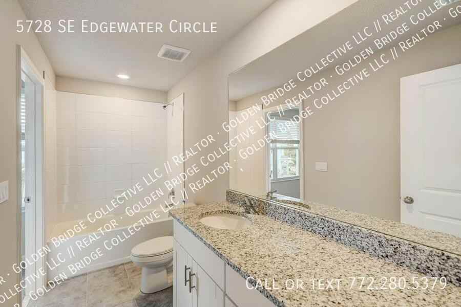 5728 Se Edgewater Cir - Photo 4 of 11