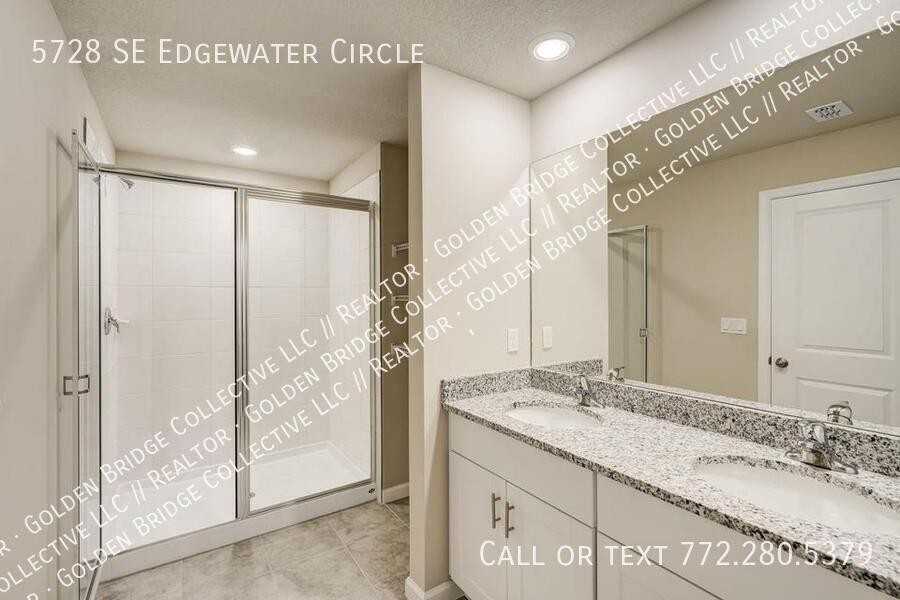 5728 Se Edgewater Cir - Photo 7 of 11