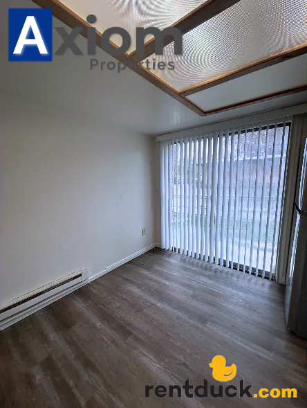 547 Poole Ave #2 - Photo 6 of 19