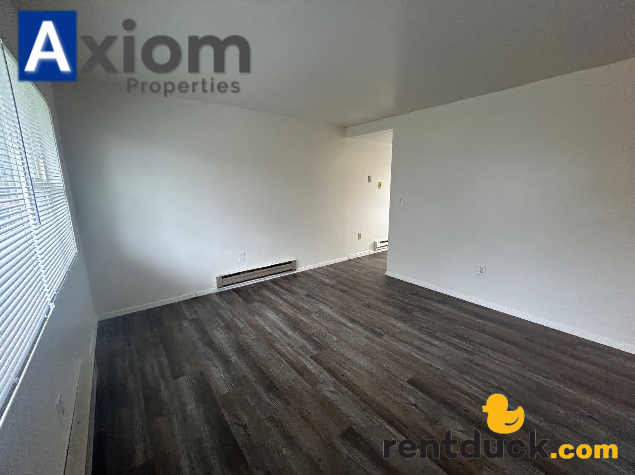 547 Poole Ave #2 - Photo 7 of 19