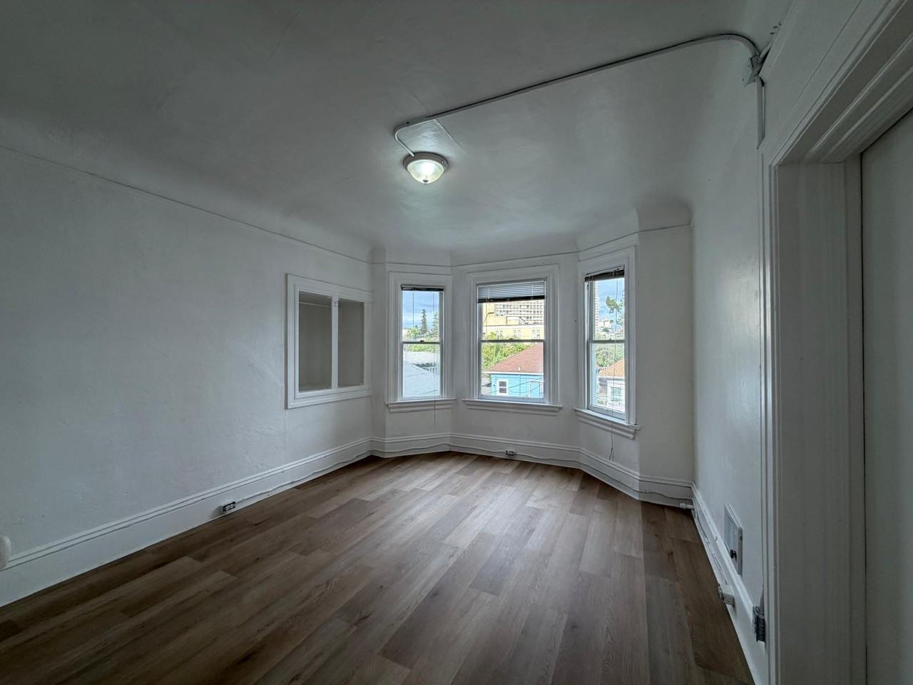 2306 Waverly St #14 - Photo 2 of 14