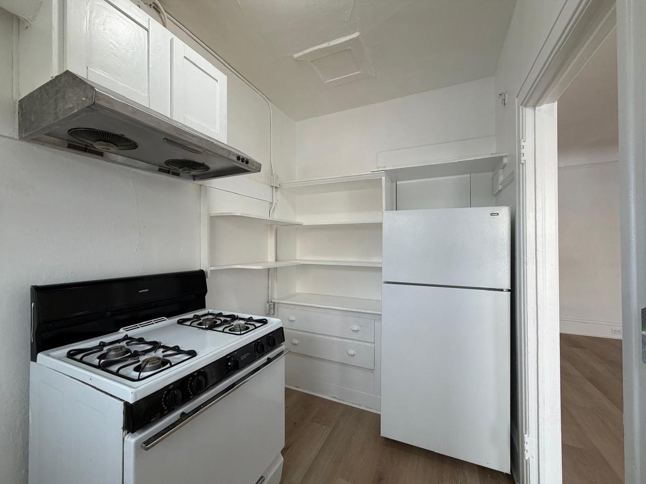 2306 Waverly St #14 - Photo 7 of 14