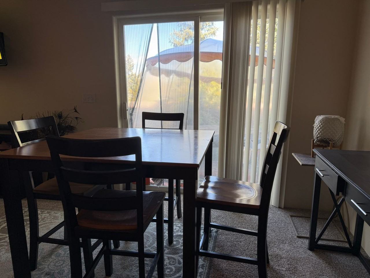 2340 Forest Ave - Photo 5 of 27
