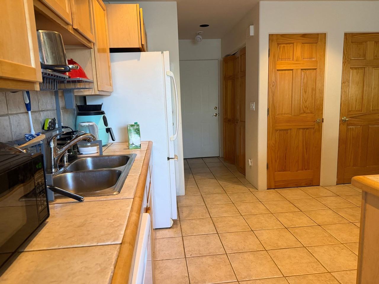 2340 Forest Ave - Photo 6 of 27