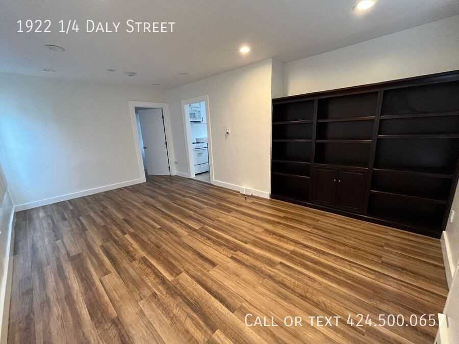1922 1/4 Daly St - Photo 4 of 14