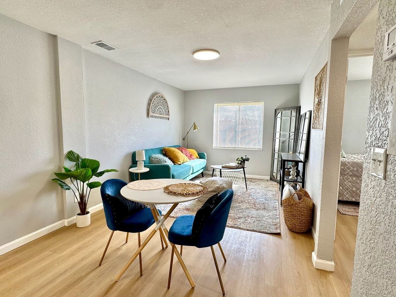 2511 Hampton Ave #2D - Photo 4 of 27