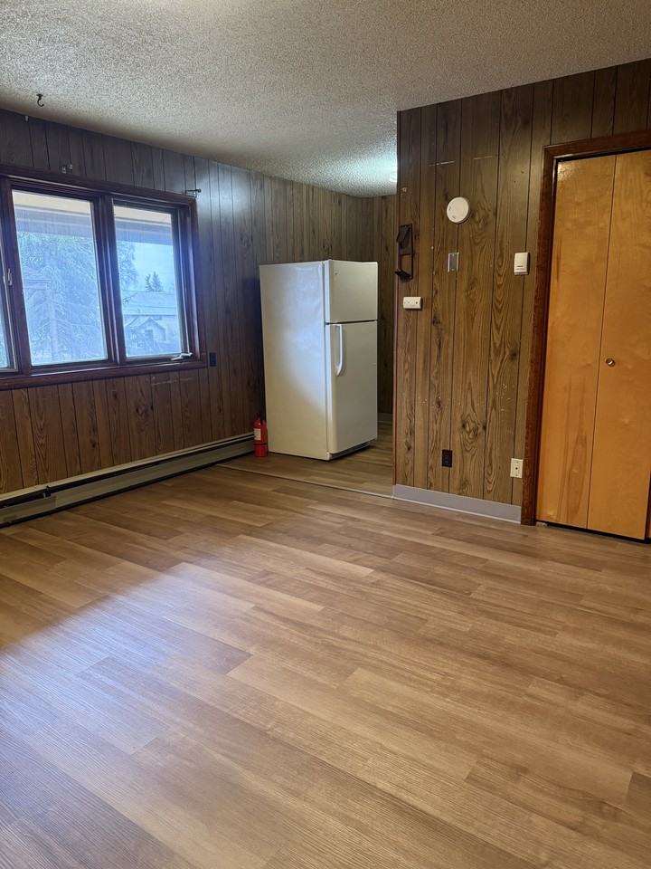 405 Slater St #8 - Photo 2 of 12