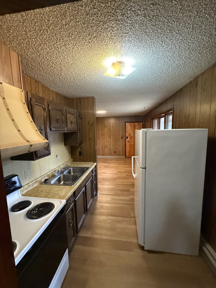 405 Slater St #8 - Photo 4 of 12