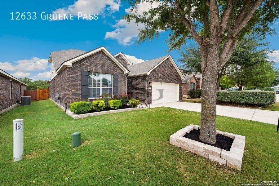 12633 Gruene Pass - Photo 2 of 43