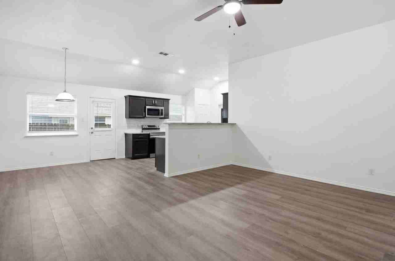 101 Soapstone Dr - Photo 7 of 24