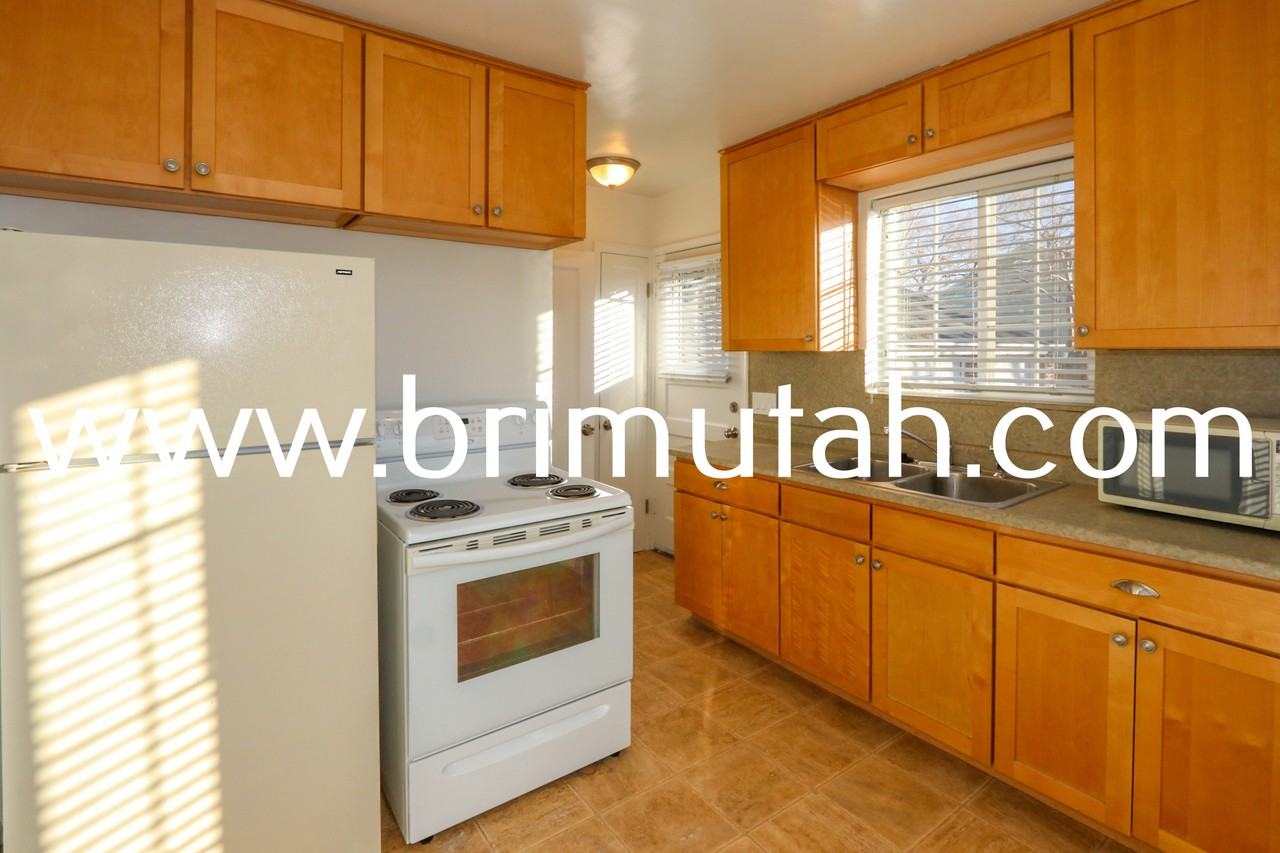 2613 S Hartford St #2613 - Photo 7 of 25