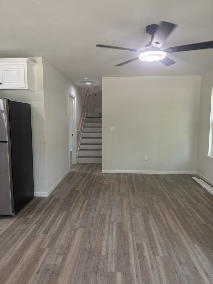 8 Lake Ellen Dr #1 - Photo 6 of 19
