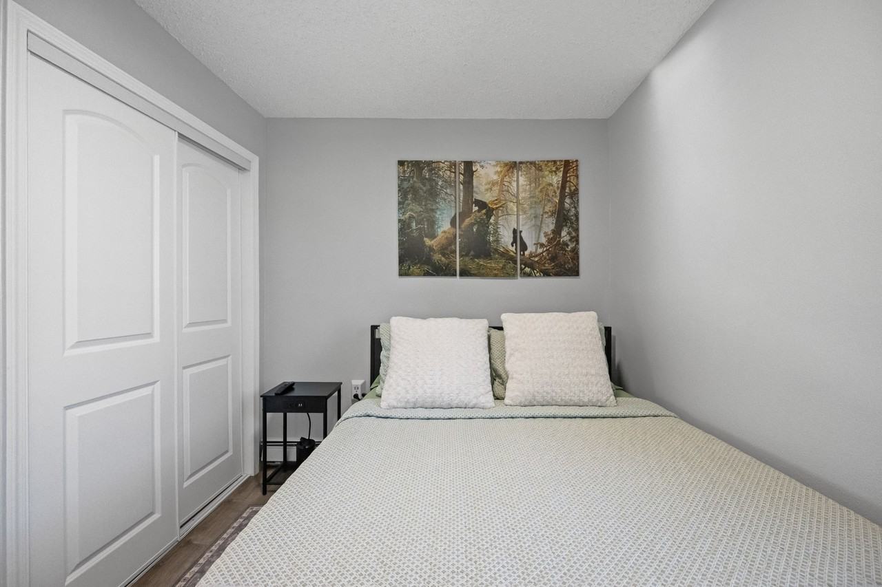 720 18th Ave #4 - Photo 6 of 15