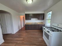 703 1/2 Waddell Ave - Photo 1 of 1