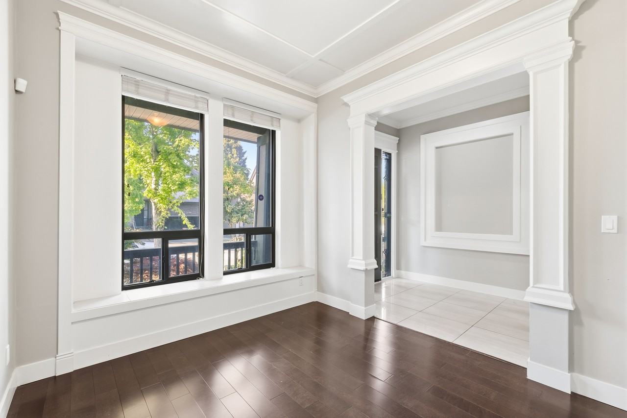 15118 58A Avenue - Photo 4 of 26