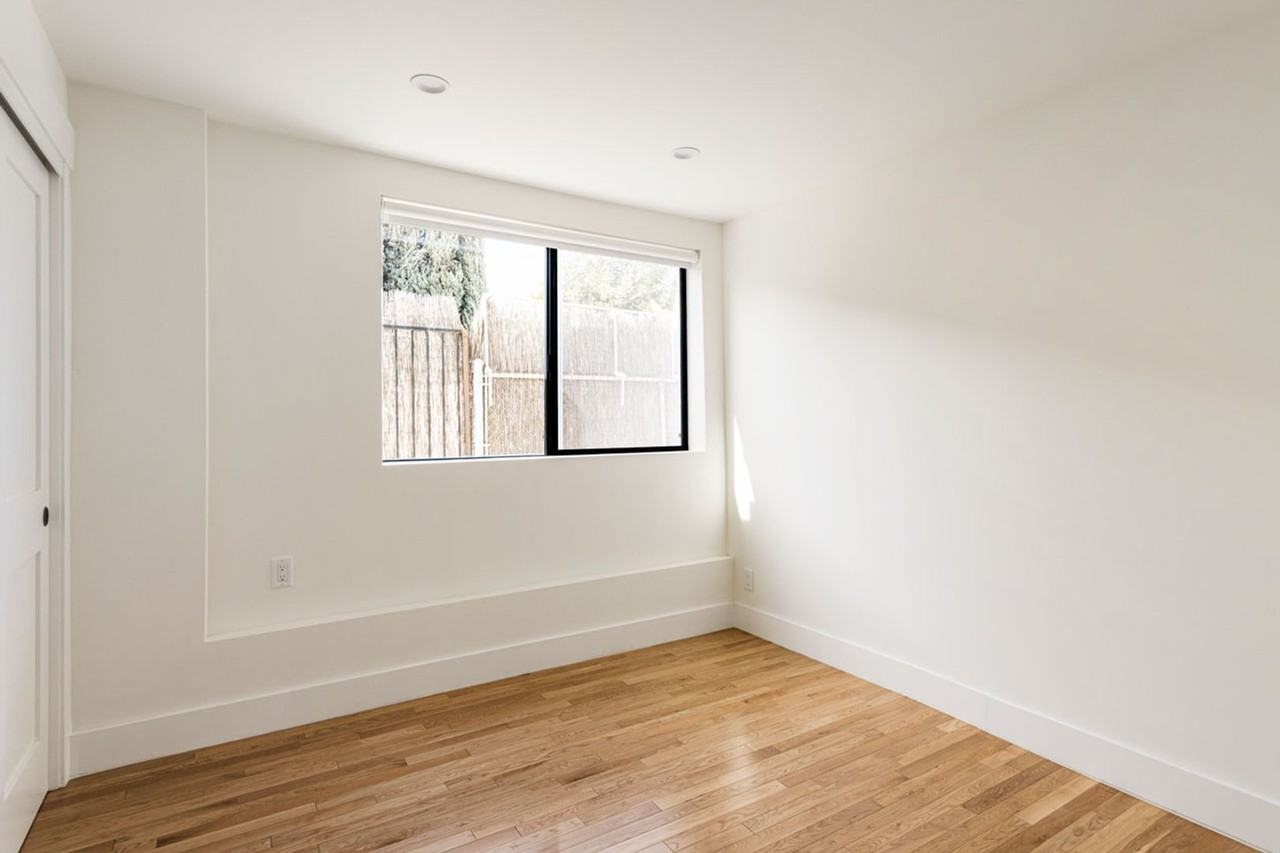 1925 Kent St - Photo 6 of 12