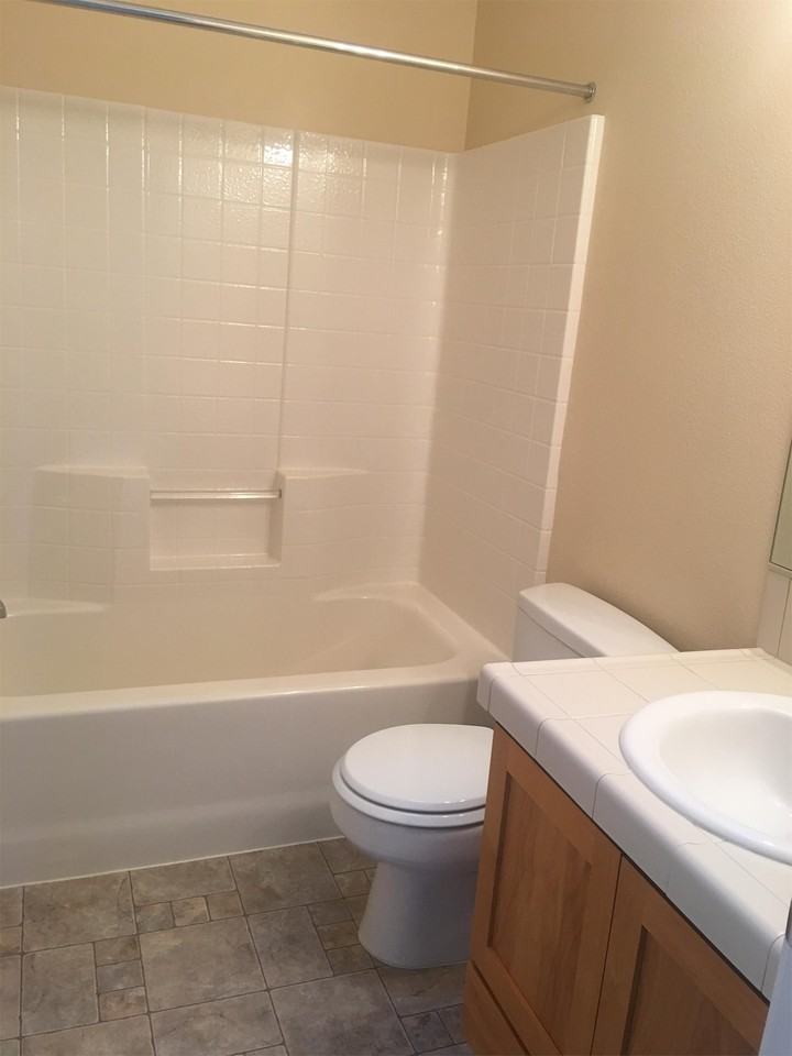 7146 Ne Cherry Dr #1 - Photo 6 of 20