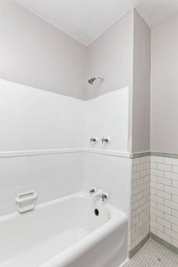 2709 Dwight Way Bishop - Photo 6 of 13