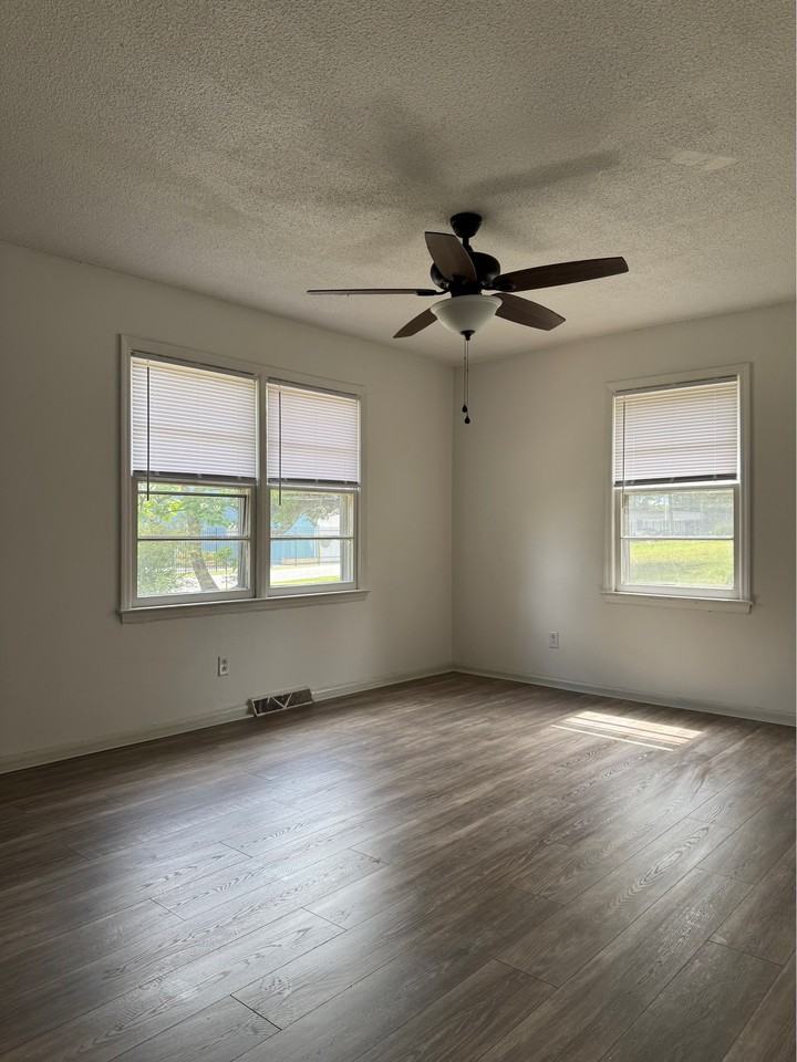 1813 Ashcraft Ave #1 - Photo 3 of 14