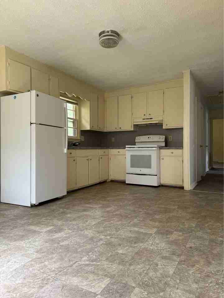 1813 Ashcraft Ave #1 - Photo 5 of 14